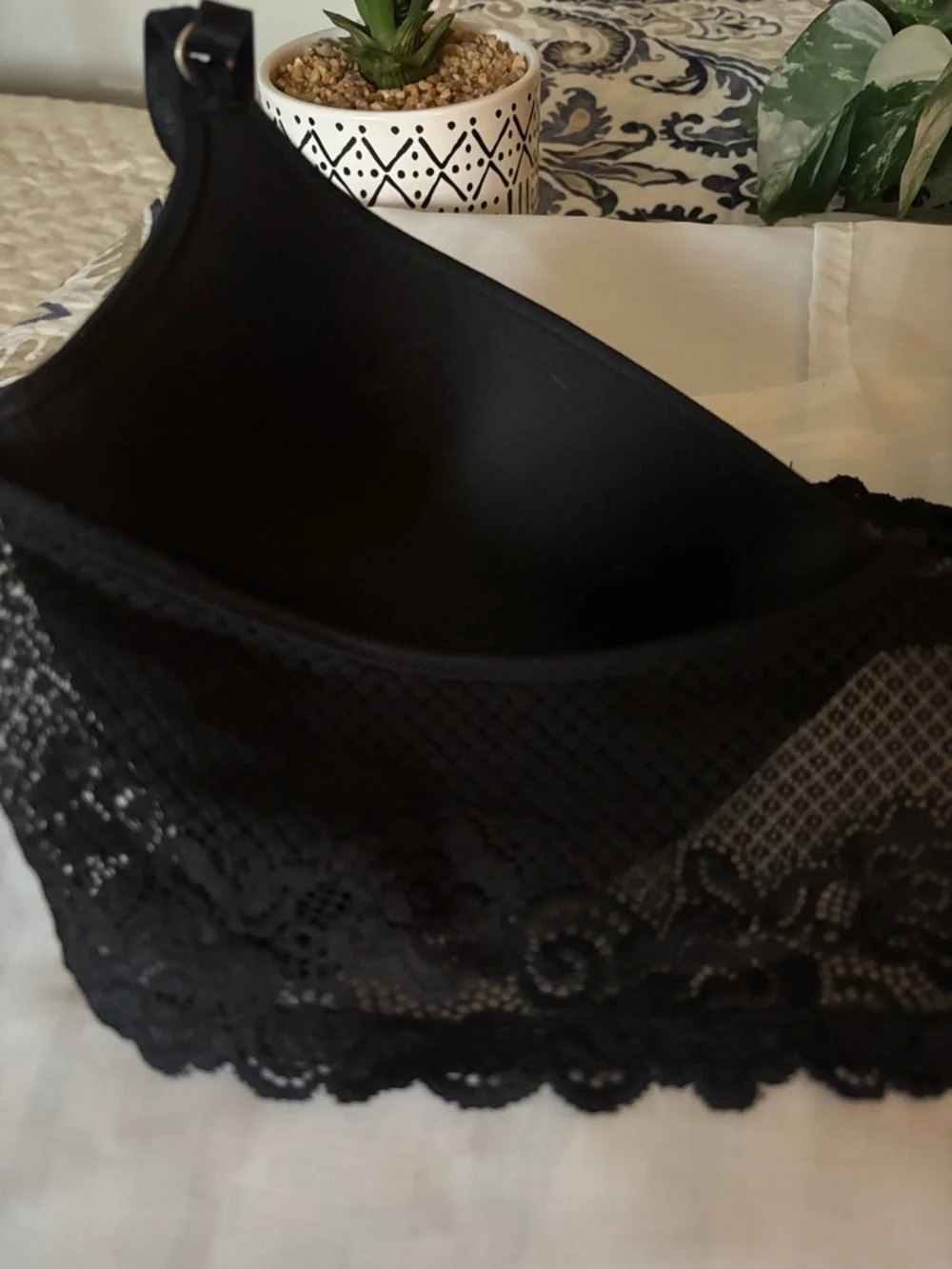 Maidenform Black & Vassarette Leopard Print Bras 38C